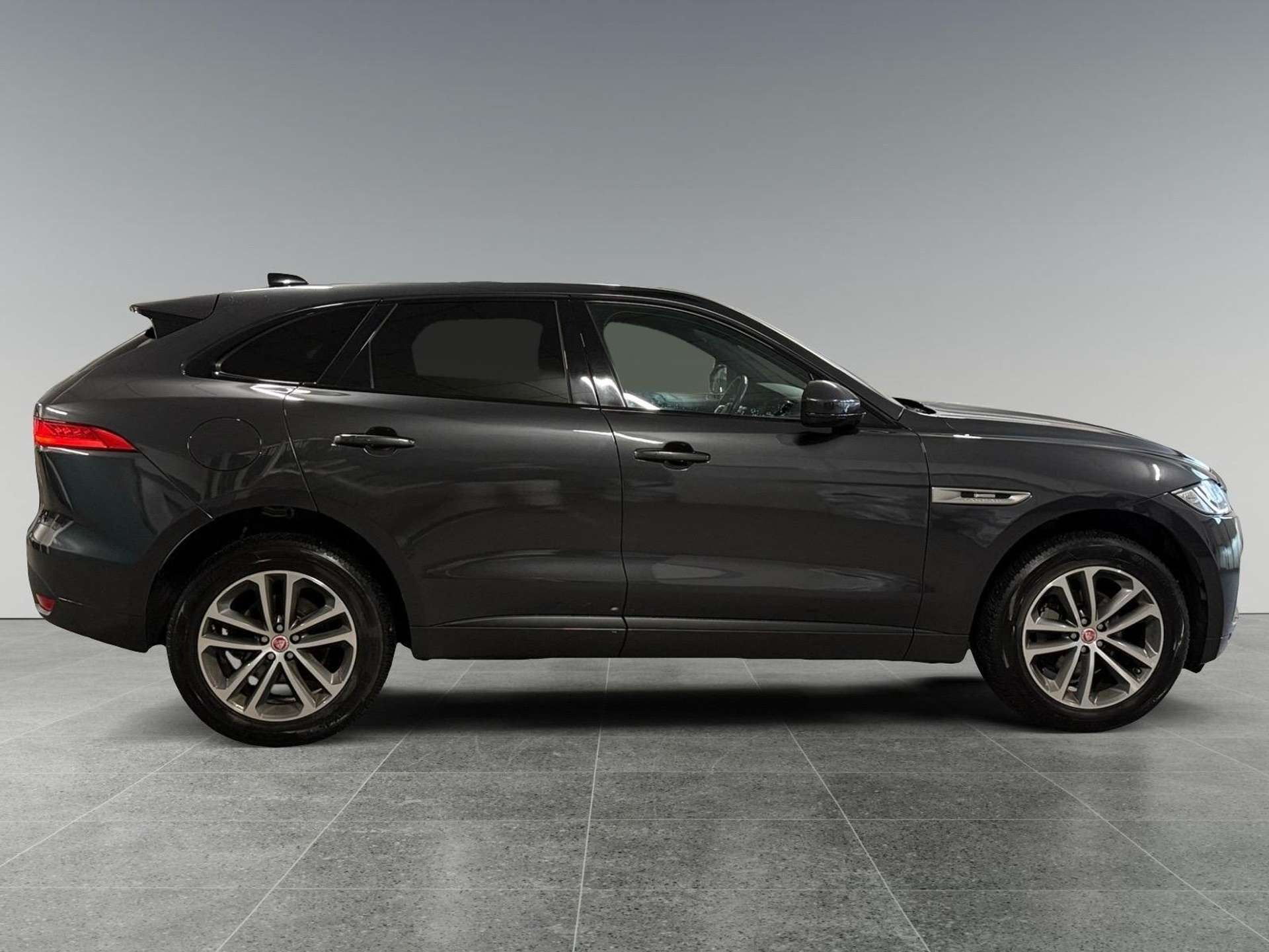 Jaguar F-Pace  2.0d i4 R-Sport awd 240cv auto my20