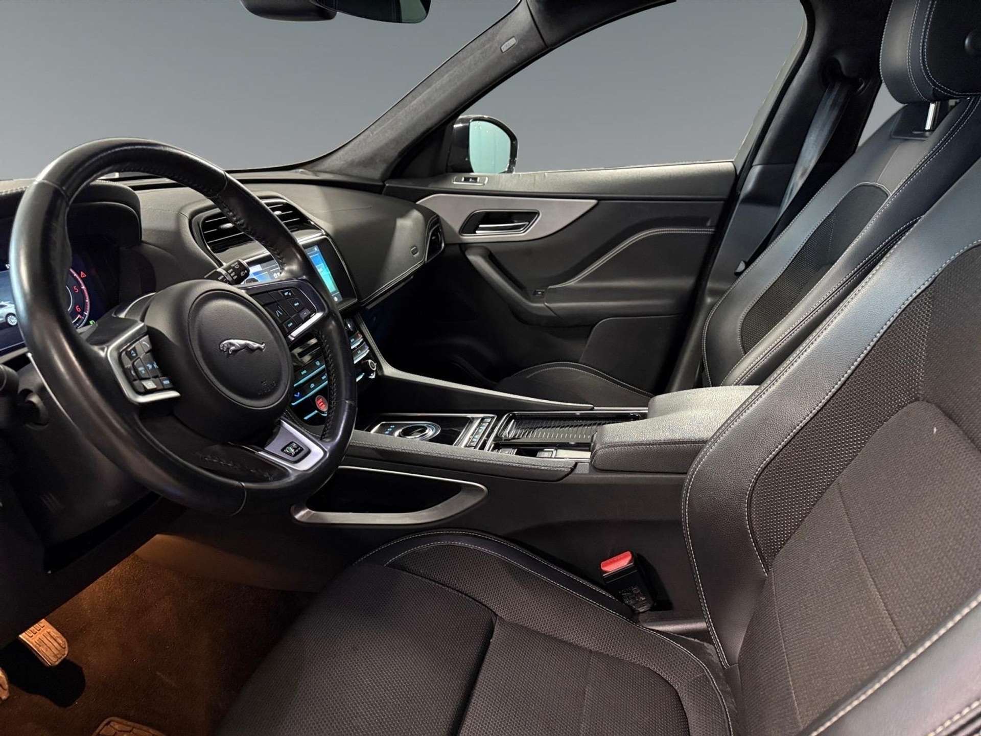 Jaguar F-Pace  2.0d i4 R-Sport awd 240cv auto my20