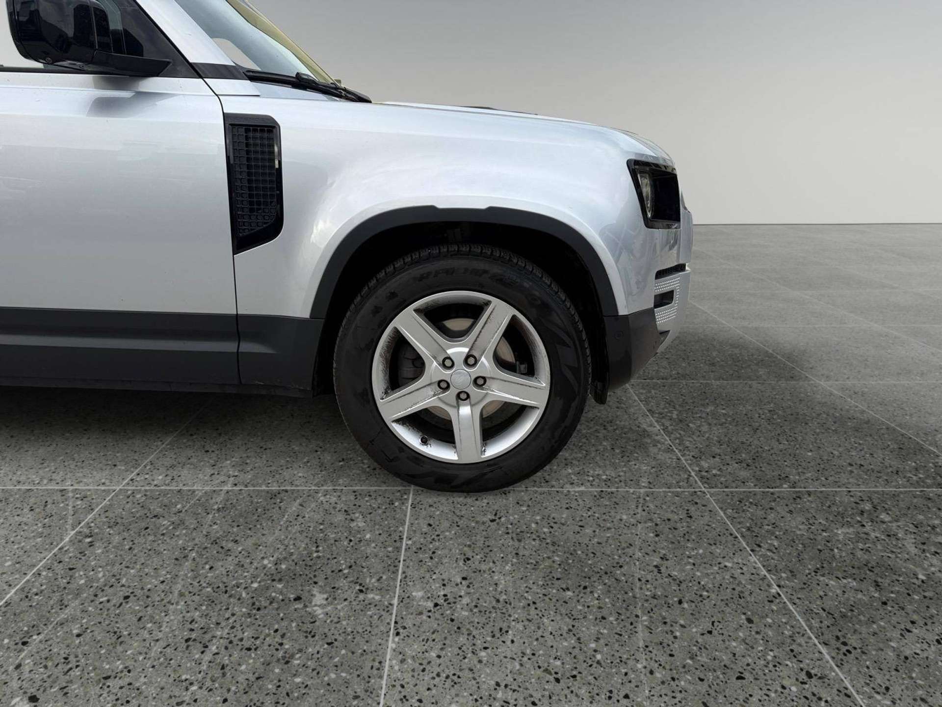 Land Rover Defender  110 3.0d i6 mhev SE awd 200cv auto – AUTOCARRO N1